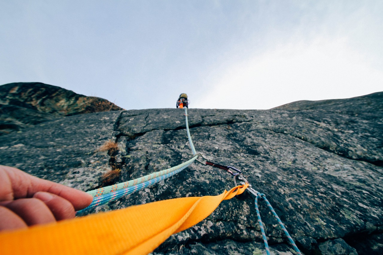 rock-climbing-1283693_1280